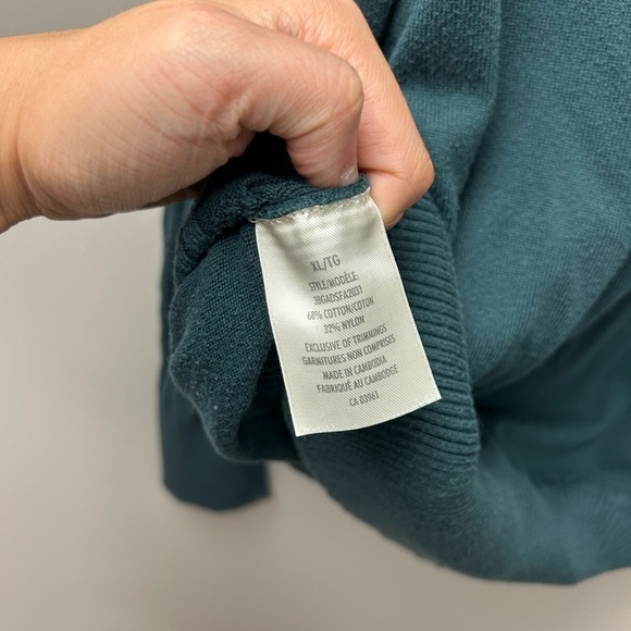 Denver Hayes Green Cable Knit V Neck Sweater - Picture 5 of 5